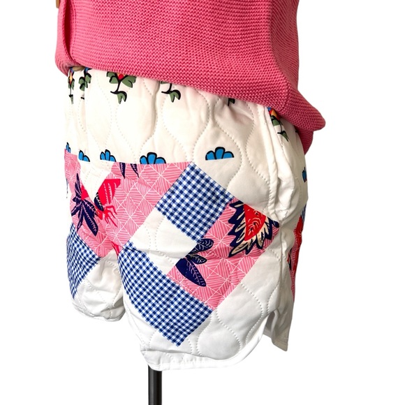 New Quilted Design Print Shorts White Pink Blue Sz S - Picture 4 of 10